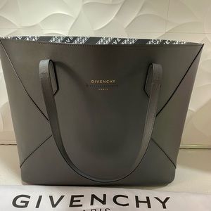Givency Tote Shopper Bag - EXCELLENT CONDITION🛍🛍